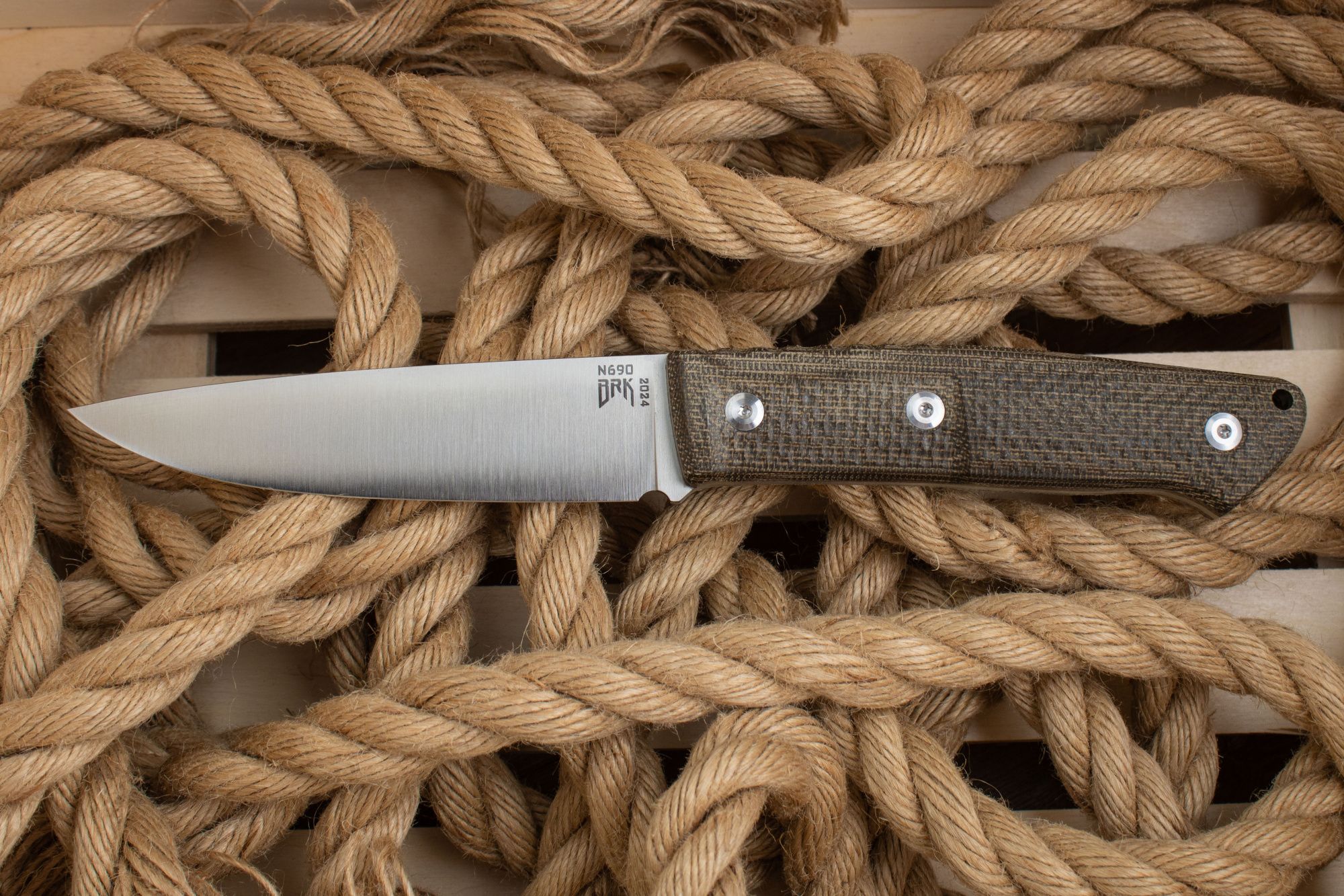 Нож Burlax Финик, N690, микарта (конвекс) (Тип 2)