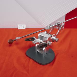 Заточное устройство TSPROF Blitz 360. Лот 297